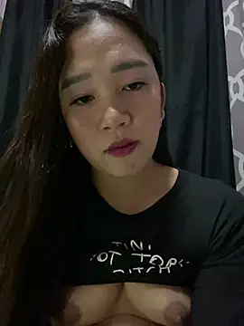 Snapshot of slut_clio chatting on February 13, 2026, 9:42 am slut clio online show from February 13, 2026, 9:42 am