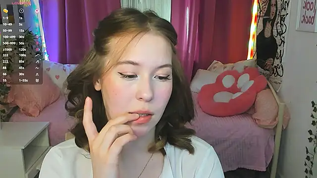 Snapshot of LanaRoselle chatting on February 20, 2026, 9:39 pm LanaRoselle online show from February 20, 2026, 9:39 pm