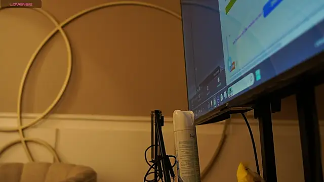 Ariaa Isabell online show from November 13, 2025, 6:45 pm