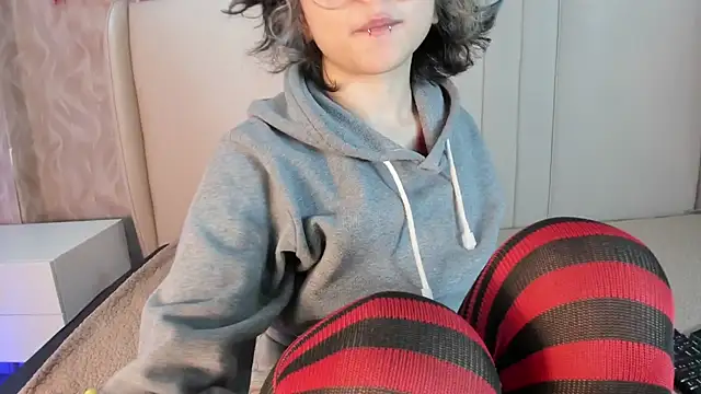 TerumiKitty online show from March 22, 2026, 9:49 pm