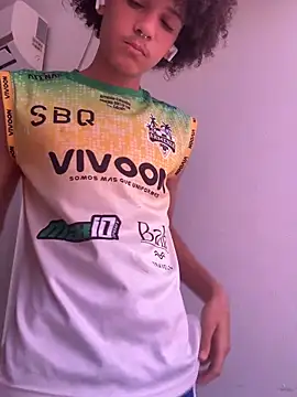 Max Rain online show from October 18, 2025, 5:37 pm