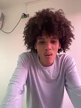 Max Rain online show from October 9, 2025, 7:58 pm