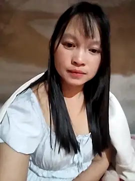 Tiyir597 online show from November 25, 2025, 3:34 pm