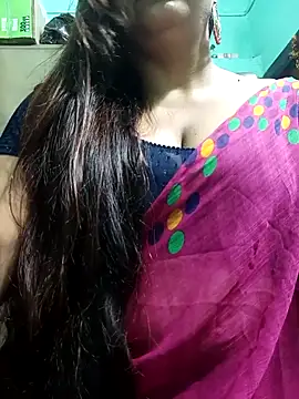 Snapshot of Bhanu-Sharma chatting on October 10, 2025, 4:24 am Bhanu-Sharma online show from October 10, 2025, 4:24 am