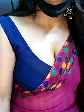 Snapshot of Bhanu-Sharma chatting on November 17, 2025, 5:33 am Bhanu-Sharma online show from November 17, 2025, 5:33 am