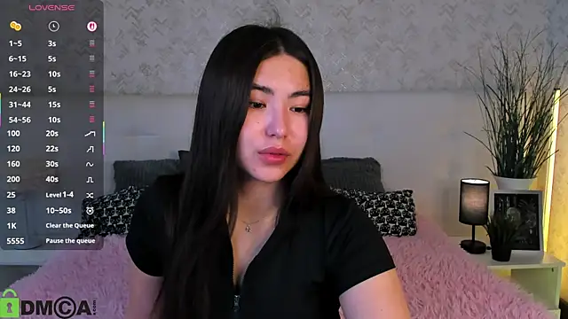 Snapshot of Megan_Williamms chatting on October 22, 2025, 12:54 am Megan Williamms online show from October 22, 2025, 12:54 am