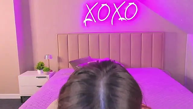 Snapshot of Eva_Hollowey chatting on November 14, 2025, 9:51 pm Eva Hollowey online show from November 14, 2025, 9:51 pm