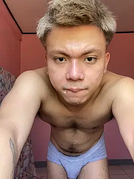 Snapshot of JerichoGutierez chatting on April 7, 2026, 4:14 am JerichoGutierez online show from April 7, 2026, 4:14 am