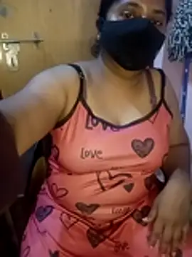 Jessi 25 online show from April 21, 2026, 6:47 pm