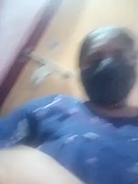 Jessi 25 online show from April 14, 2026, 6:57 pm