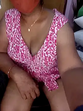 Jessi 25 online show from October 30, 2025, 6:27 pm