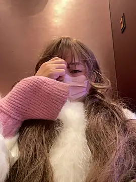 xiao-mo520 online show from January 10, 2026, 11:49 am