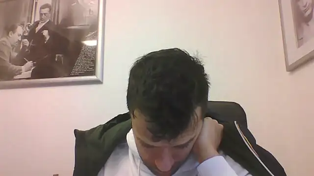 Snapshot of FROCETTO93 chatting on February 5, 2026, 8:21 am FROCETTO93 online show from February 5, 2026, 8:21 am