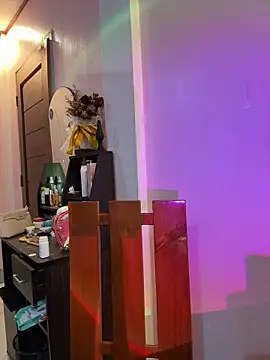 Serenaa rabbit online show from November 10, 2025, 12:43 pm