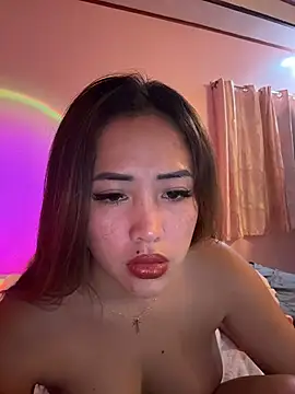 Serenaa rabbit online show from November 12, 2025, 1:26 pm