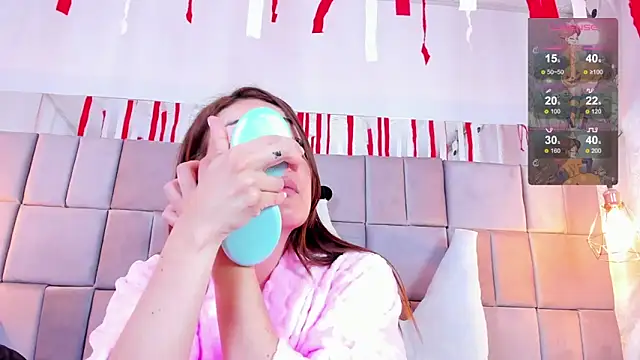 antoneella jones online show from October 18, 2025, 1:24 pm