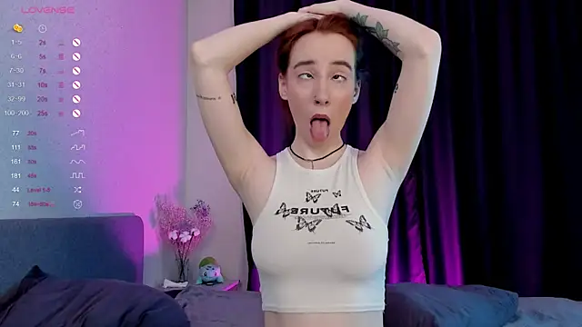 Honeyfern online show from October 8, 2025, 11:16 pm