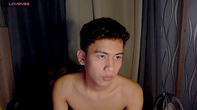 Demure Asian143 online show from February 6, 2026, 8:43 am