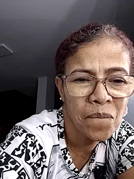 Snapshot of Merybeks chatting on May 15, 2026, 10:13 am Merybeks online show from May 15, 2026, 10:13 am