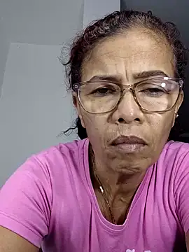 Snapshot of Merybeks chatting on May 3, 2026, 9:47 am Merybeks online show from May 3, 2026, 9:47 am