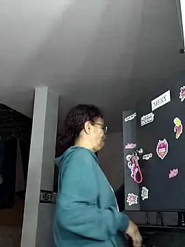 Snapshot of Merybeks chatting on May 7, 2026, 9:56 am Merybeks online show from May 7, 2026, 9:56 am