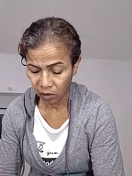 Snapshot of Merybeks chatting on November 13, 2025, 10:41 am Merybeks online show from November 13, 2025, 10:41 am