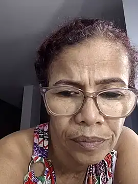 Snapshot of Merybeks chatting on April 19, 2026, 10:38 am Merybeks online show from April 19, 2026, 10:38 am