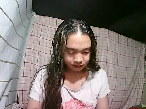 asian janella online show from October 9, 2025, 6:08 pm