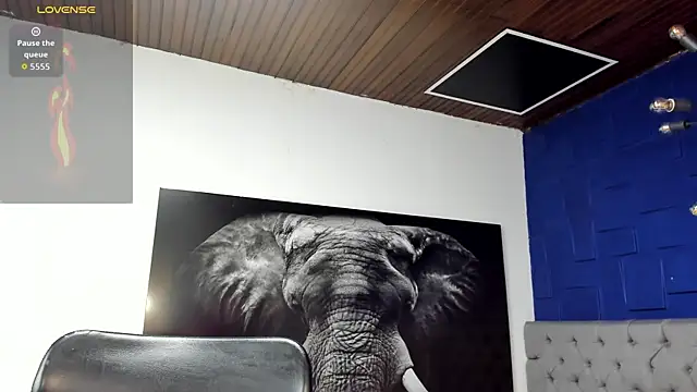 andres-clark92 online show from April 8, 2026, 5:47 pm