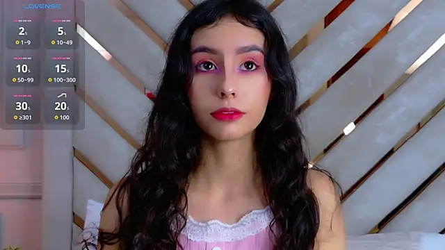 Sarah-Grace online show from November 8, 2025, 3:10 am