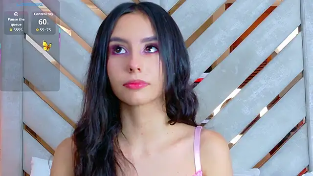 Snapshot of Sarah-Grace chatting on December 23, 2025, 1:05 am Sarah-Grace online show from December 23, 2025, 1:05 am