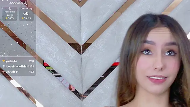 Snapshot of Sarah-Grace chatting on June 15, 2026, 3:51 am Sarah-Grace online show from June 15, 2026, 3:51 am