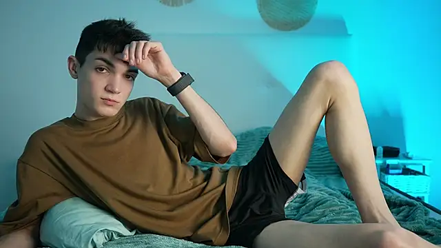 Snapshot of MattyandAiden chatting on February 1, 2026, 6:17 pm MattyandAiden online show from February 1, 2026, 6:17 pm