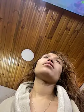 juliana-mancini online show from April 15, 2026, 10:21 am