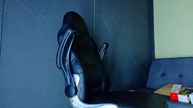 ALANNFERRER online show from April 7, 2026, 9:55 am