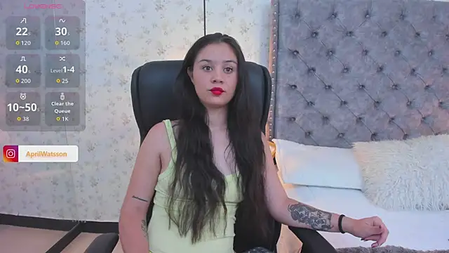 Aprilwatson online show from October 2, 2025, 6:44 pm