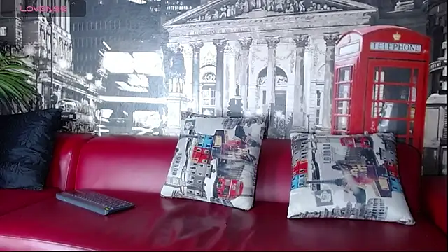 Matteo12  online show from October 11, 2025, 4:24 am