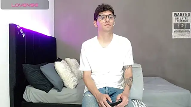 Matteo12  online show from March 30, 2026, 7:59 pm