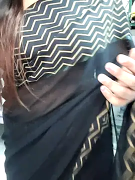 Snapshot of Cutie_nila26 chatting on November 9, 2025, 6:28 am Cutie nila26 online show from November 9, 2025, 6:28 am