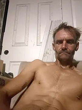 Hungwell1515 online show from May 7, 2026, 7:23 am