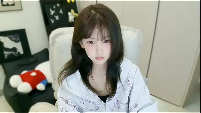 wanzi-1229 online show from October 31, 2025, 7:38 am