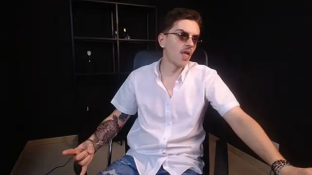 Snapshot of FelixStarkk chatting on July 19, 2026, 6:11 am FelixStarkk online show from July 19, 2026, 6:11 am