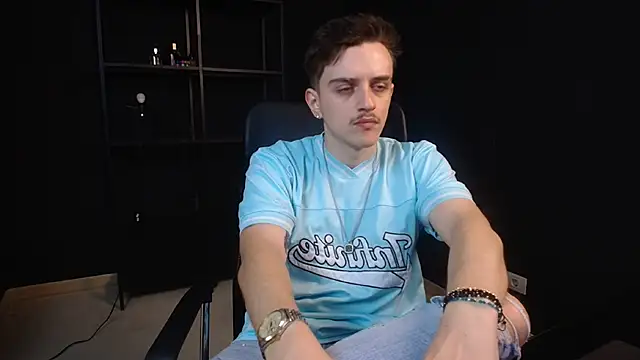 Snapshot of FelixStarkk chatting on July 1, 2026, 5:08 am FelixStarkk online show from July 1, 2026, 5:08 am