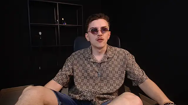 Snapshot of FelixStarkk chatting on July 7, 2026, 6:47 am FelixStarkk online show from July 7, 2026, 6:47 am