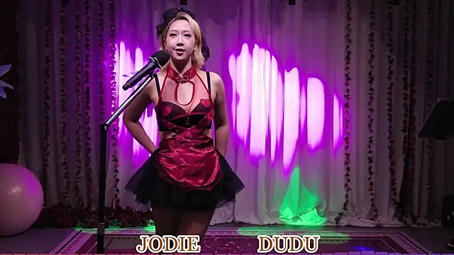 Snapshot of yznt-dudu chatting on May 17, 2026, 10:04 am yznt-dudu online show from May 17, 2026, 10:04 am