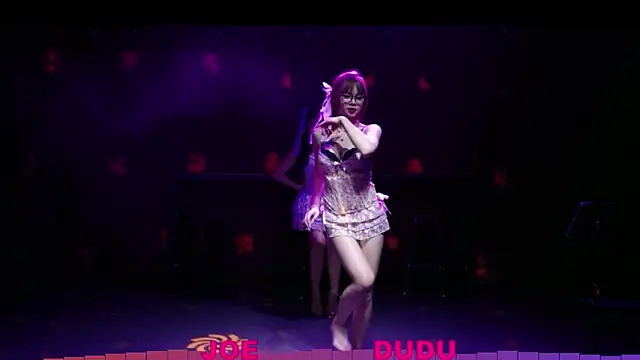 yznt-dudu online show from October 15, 2025, 11:51 am