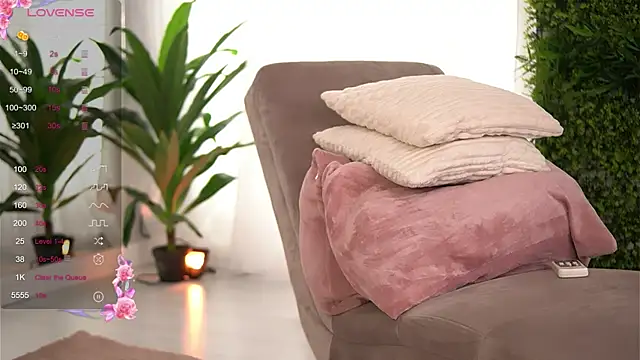 Snapshot of FreyaHeart chatting on November 12, 2025, 7:12 am FreyaHeart online show from November 12, 2025, 7:12 am