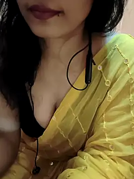 Divya Bharti online show from November 14, 2025, 4:10 pm