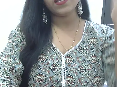 LIYO  online show from October 16, 2025, 5:38 am