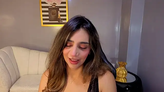 Snapshot of agatha_brooks_t chatting on February 9, 2026, 12:36 pm agatha brooks t online show from February 9, 2026, 12:36 pm